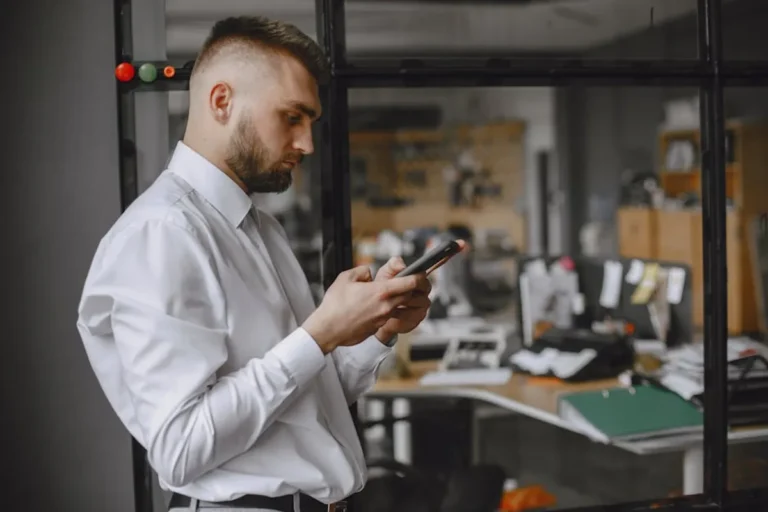apkvenom.org Review: What It Offers for mobile advertising Readers
